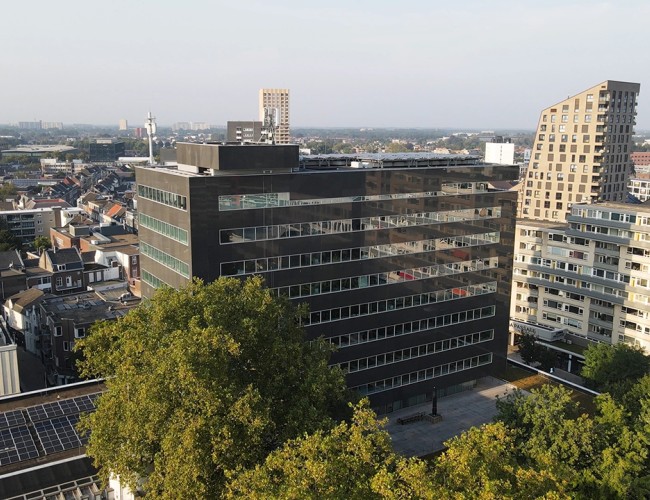 Gevelproject in Tilburg door van Stokkum natuursteen